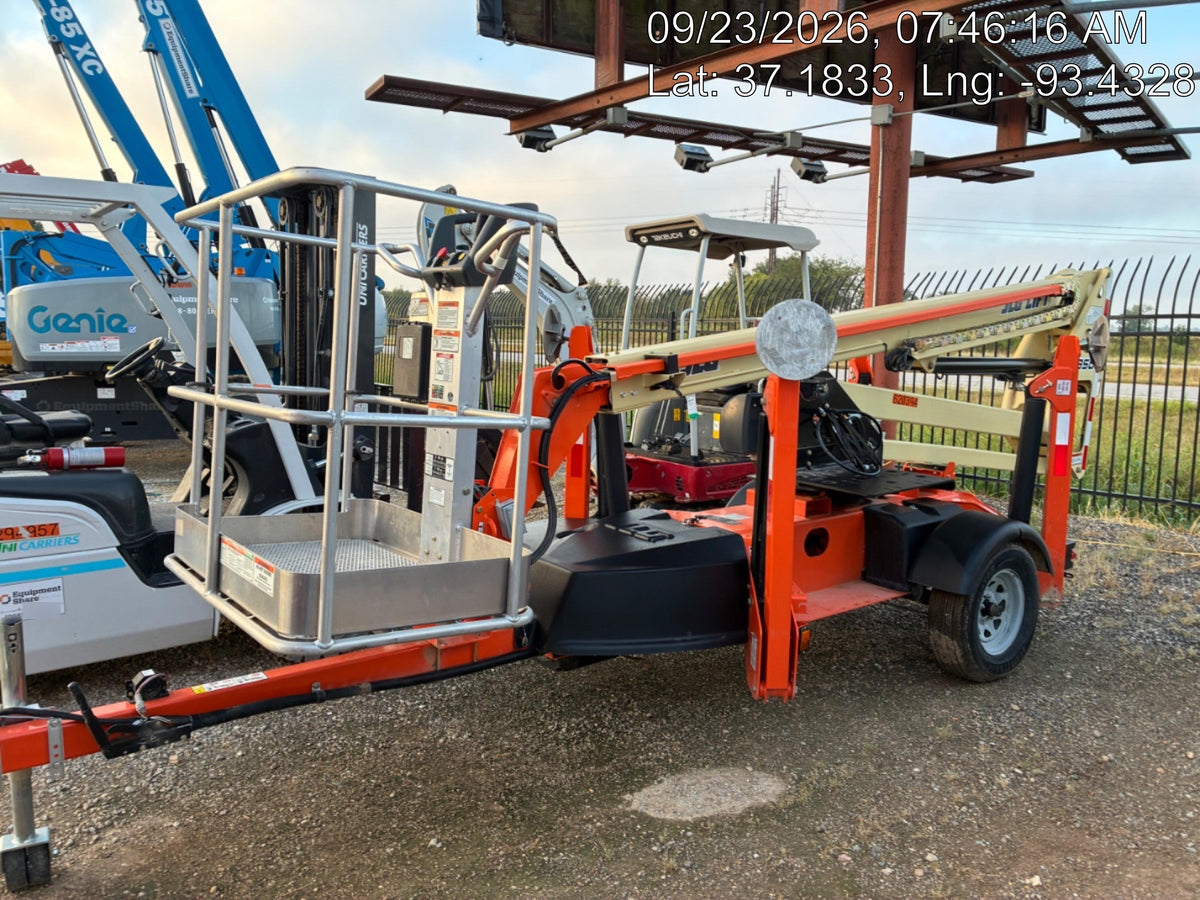 2025 JLG T350