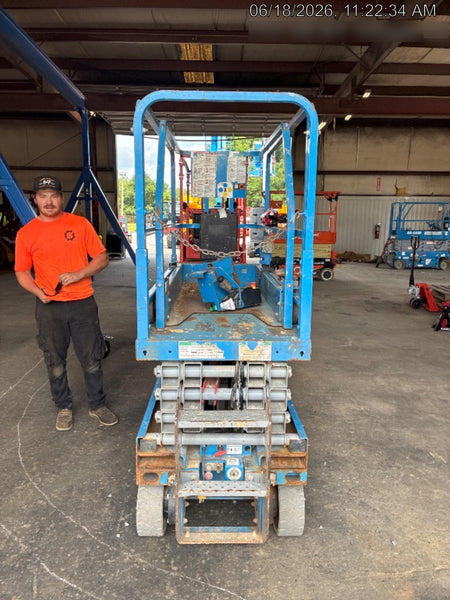 2019 Genie GS-1930 Fixed rails with chain Entry