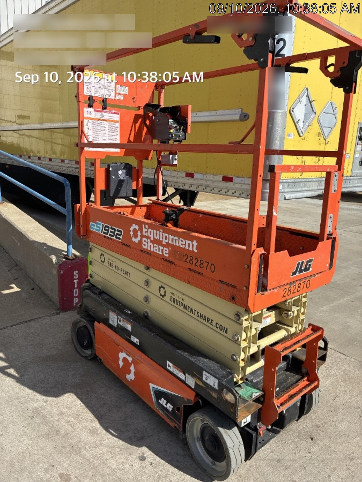 2022 JLG ES1932
