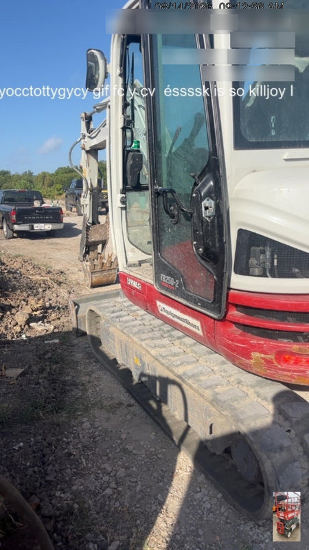 2024 TAKEUCHI TB250-2CR