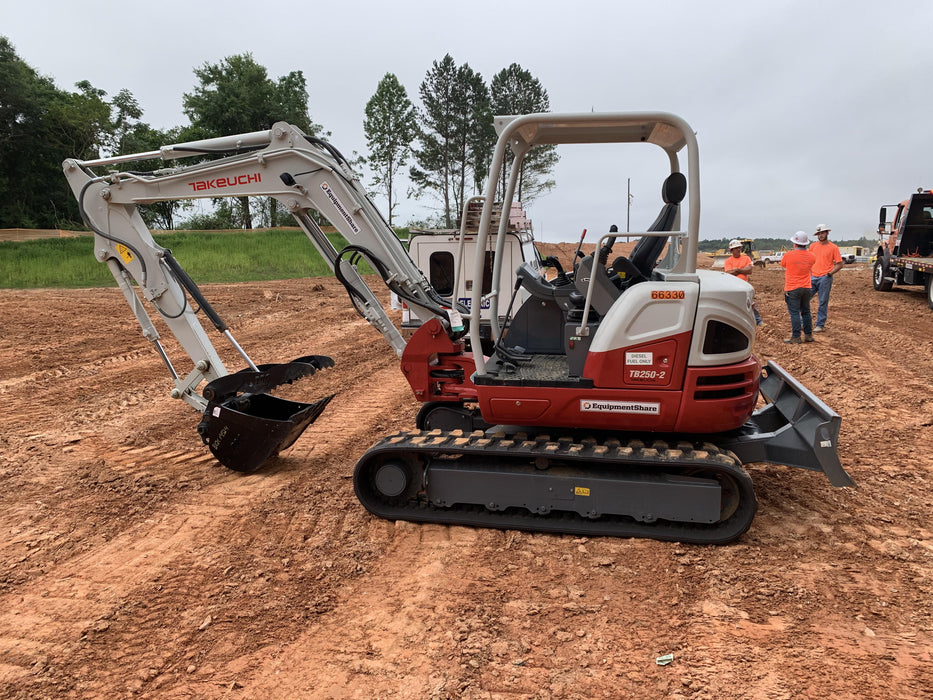 2020 TAKEUCHI TB250-2