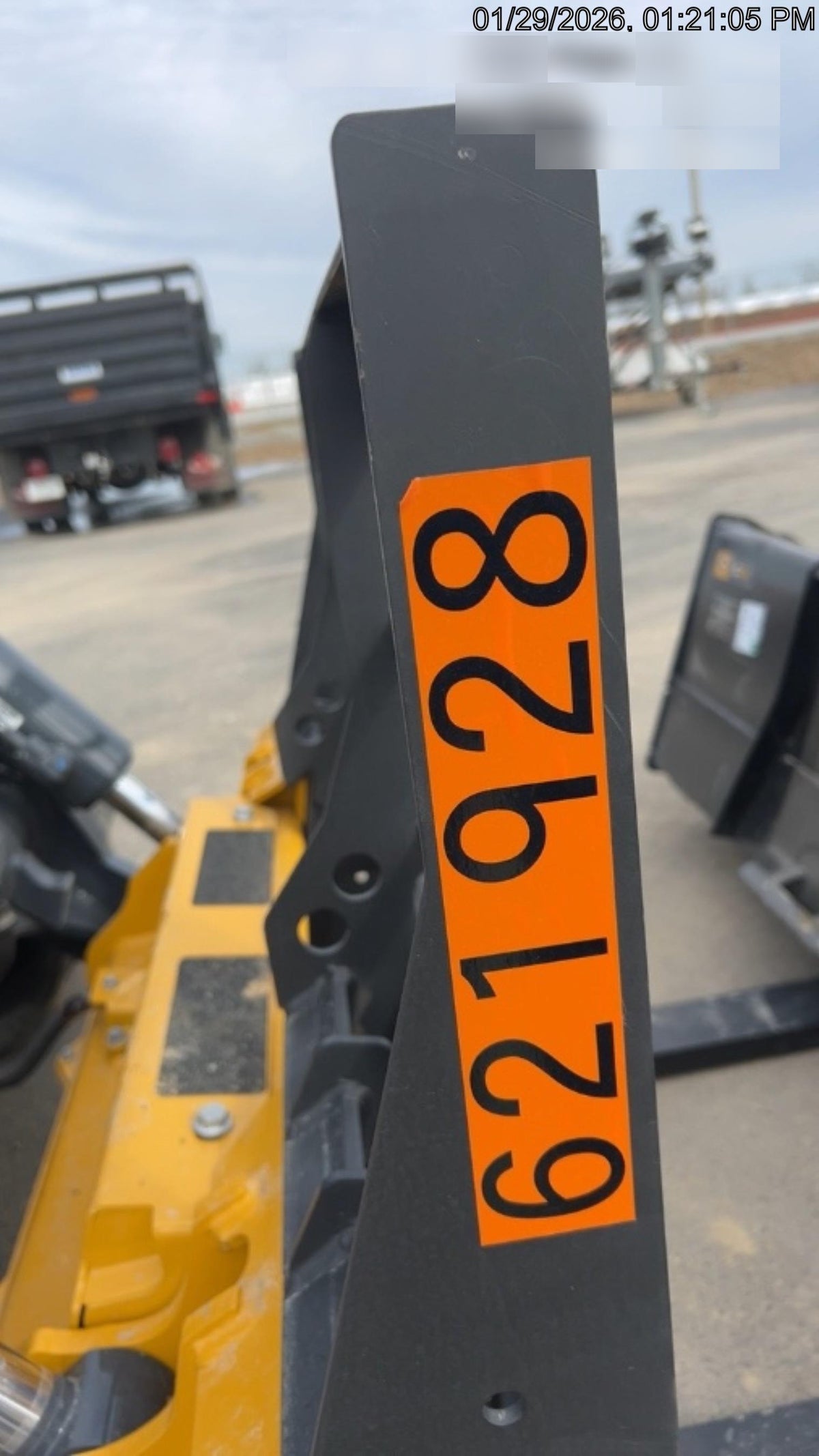2025 ARROW MATERIAL HANDLING 48" Pallet Forks - Arrow
