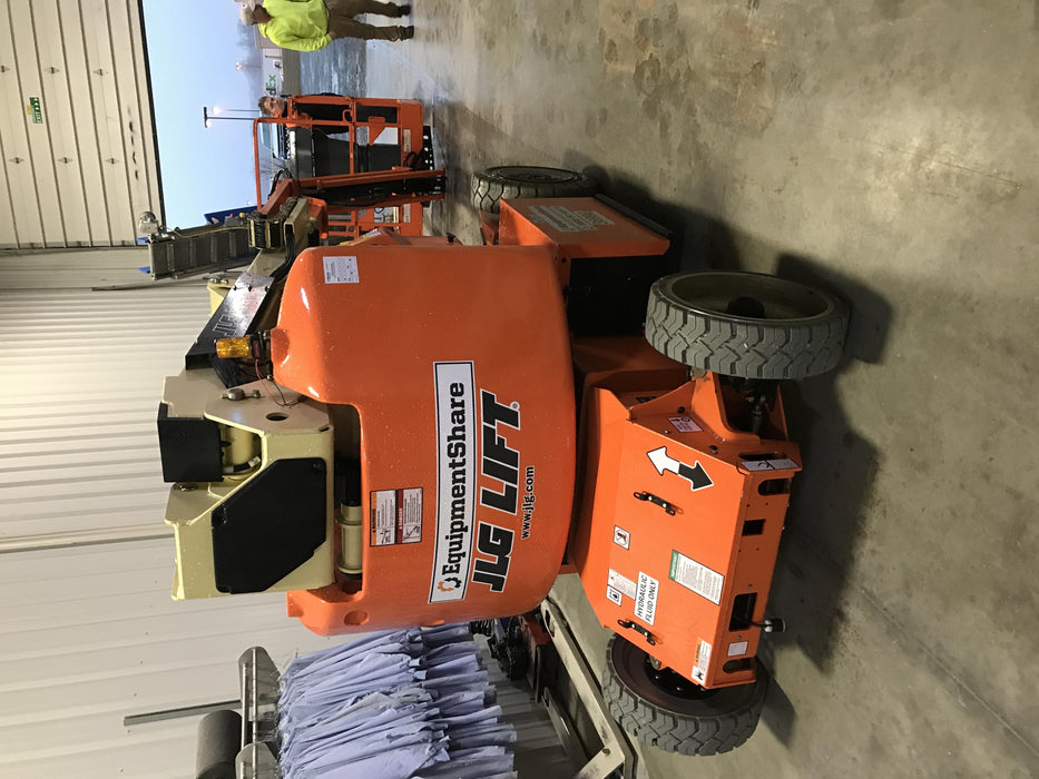 2019 JLG E400AJPN