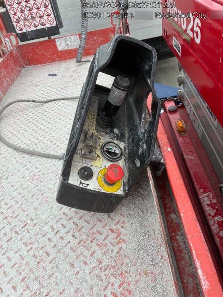 2020 Skyjack SJIII-3220 Solid NM Tires, Half height spring hinged entry gate, Dual Beacons, 6' Powered Extension Deck
