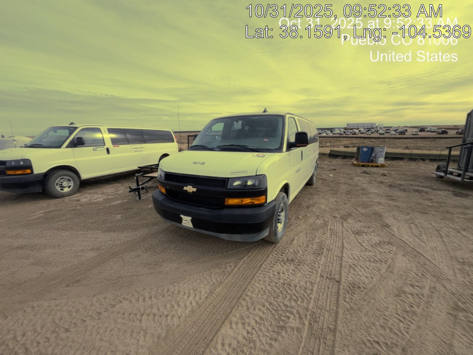 2023 CHEVROLET Express Van - Rental