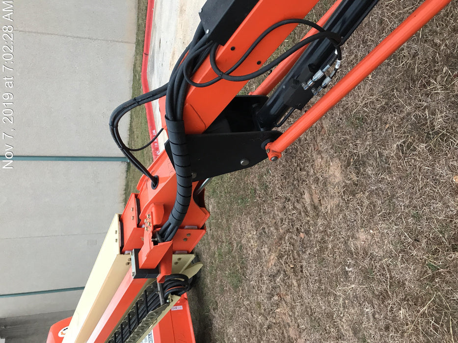 2019 JLG 660SJ