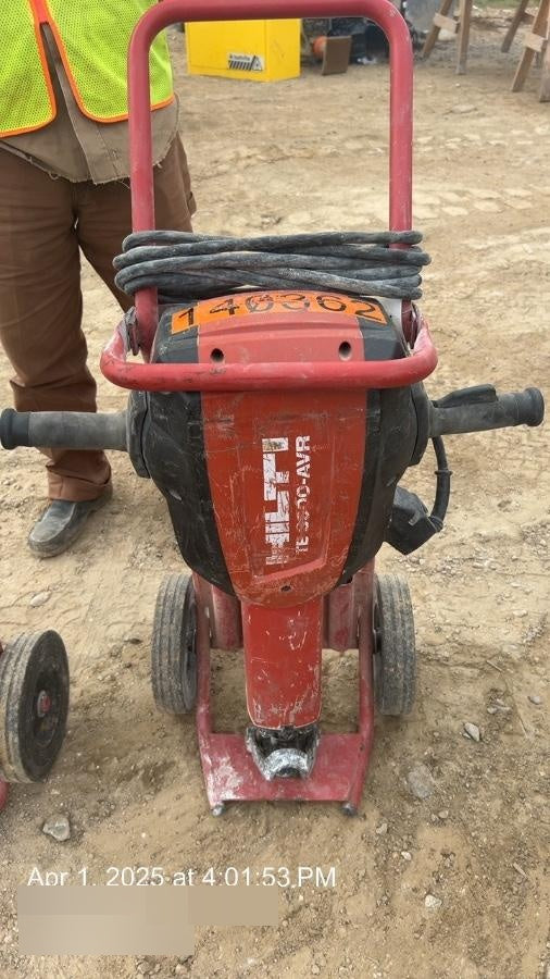 2021 HILTI TE 3000-AVR