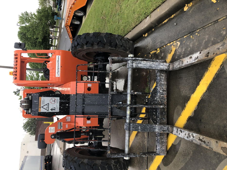 2019 Skytrak 6036 Canopy, Solid Tires, LED Work Lights, Beacon 50" Carriage, 48" Pallet Forks