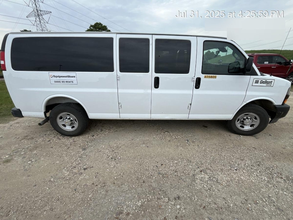 2025 CHEVROLET Express Van - Rental