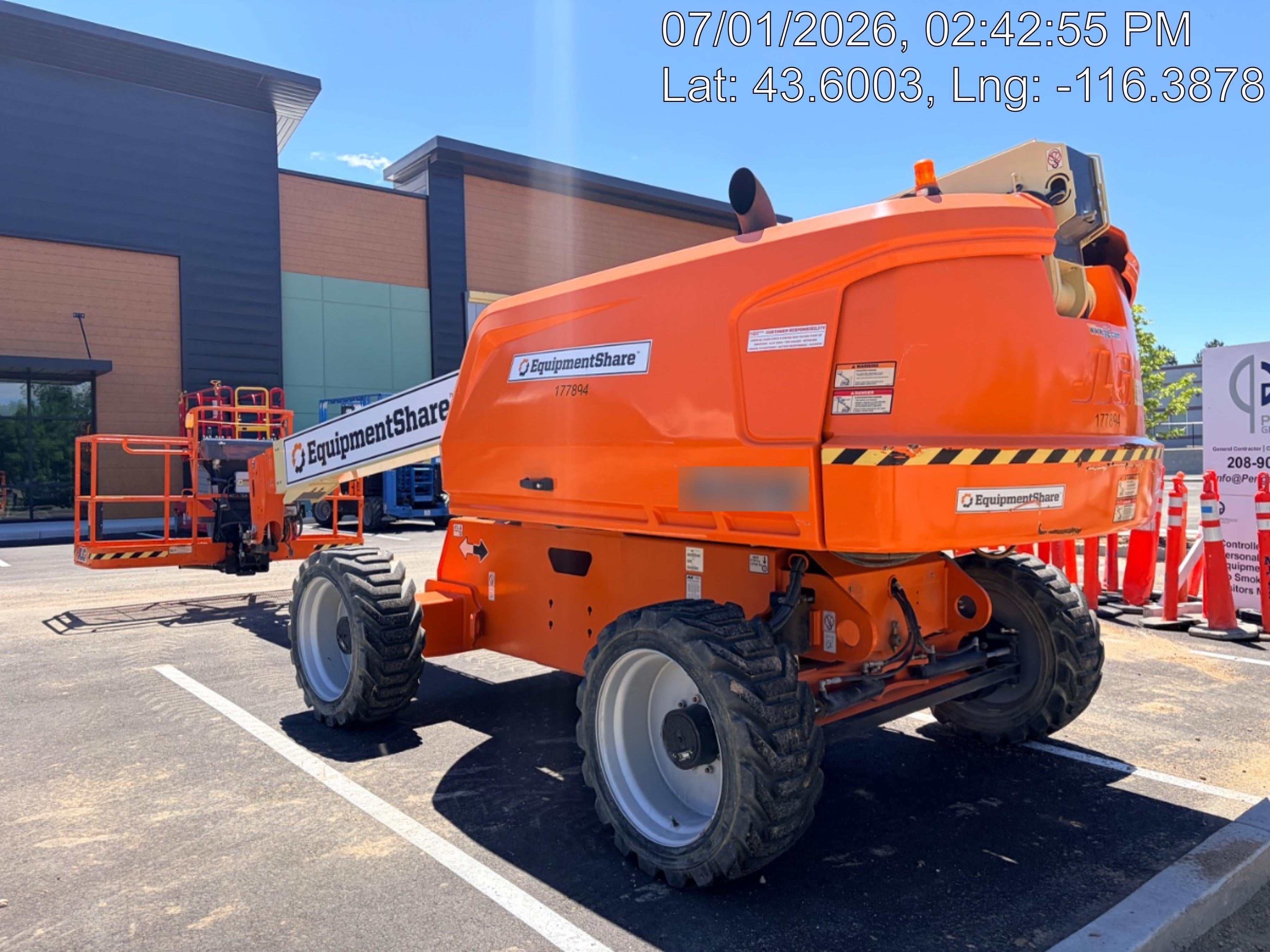 2021 JLG 600S
