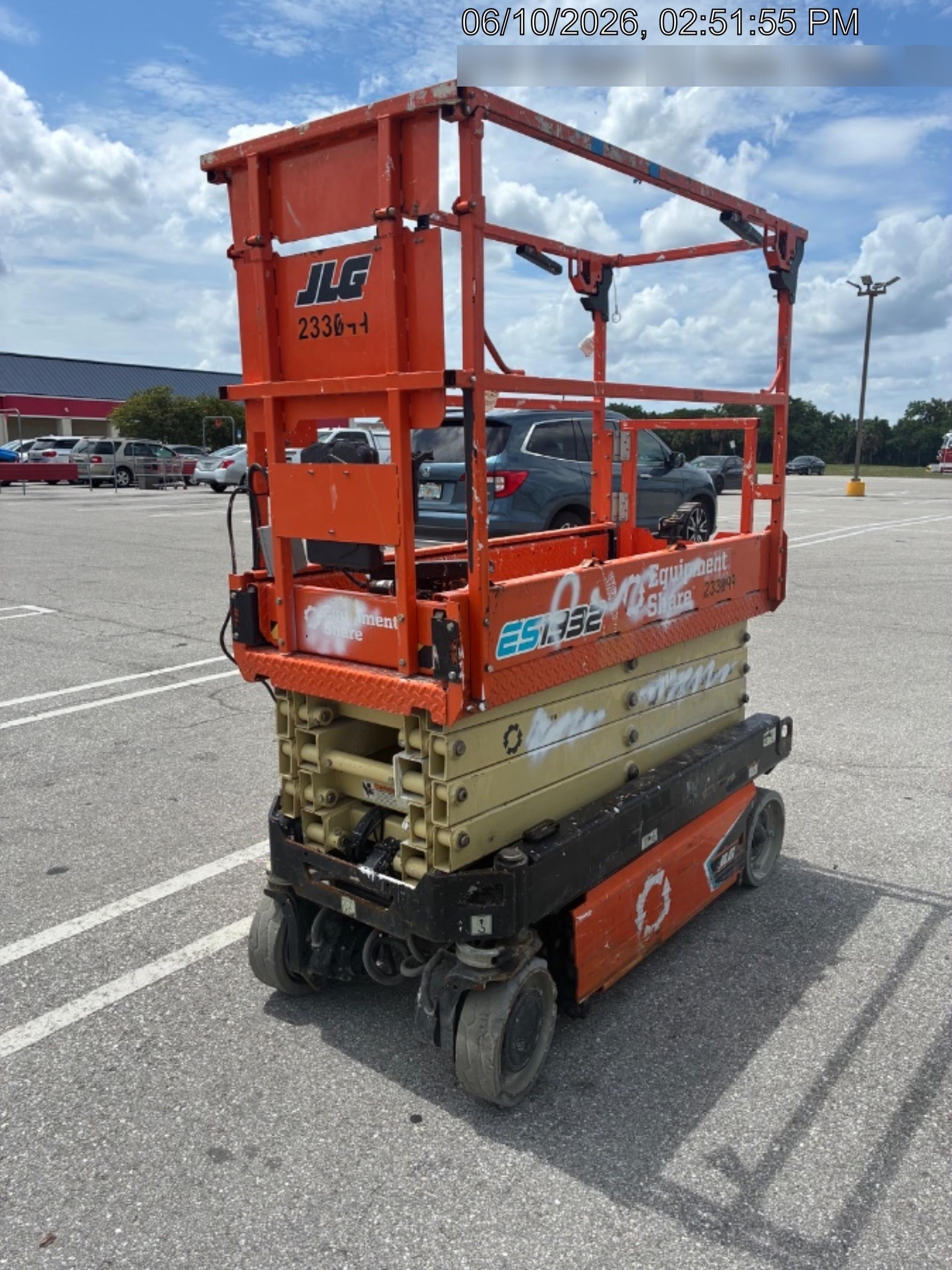 2022 JLG ES1932