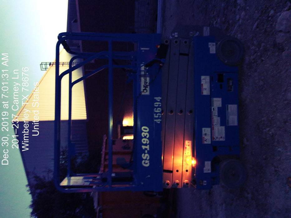 2019 Genie GS-1930 Fixed rails with chain Entry