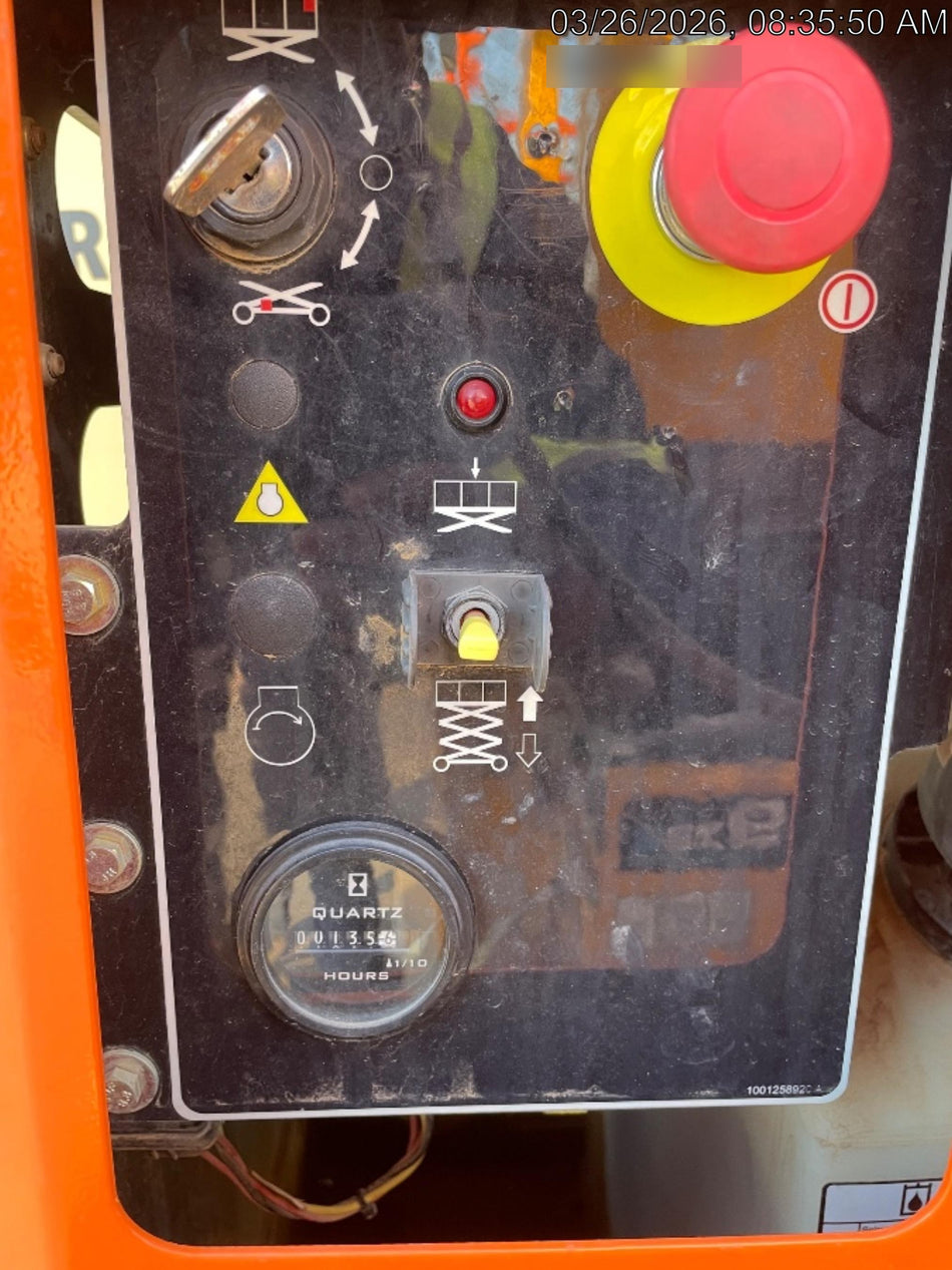 2023 JLG ERT4069
