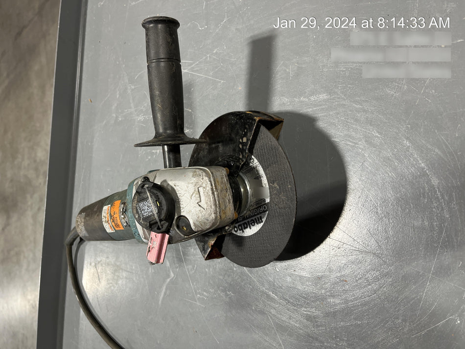 2023 MAKITA 9566CV