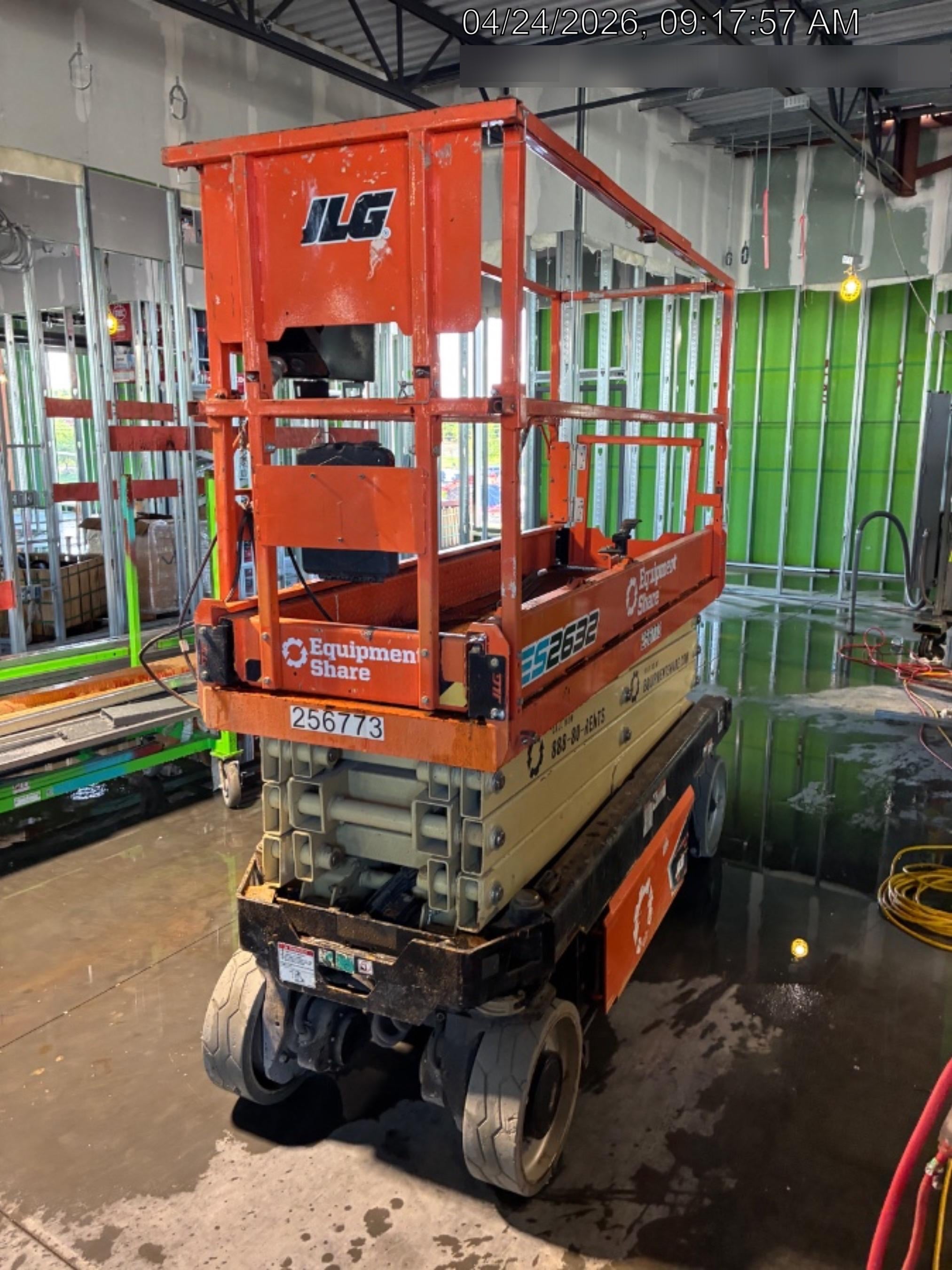 2022 JLG ES2632
