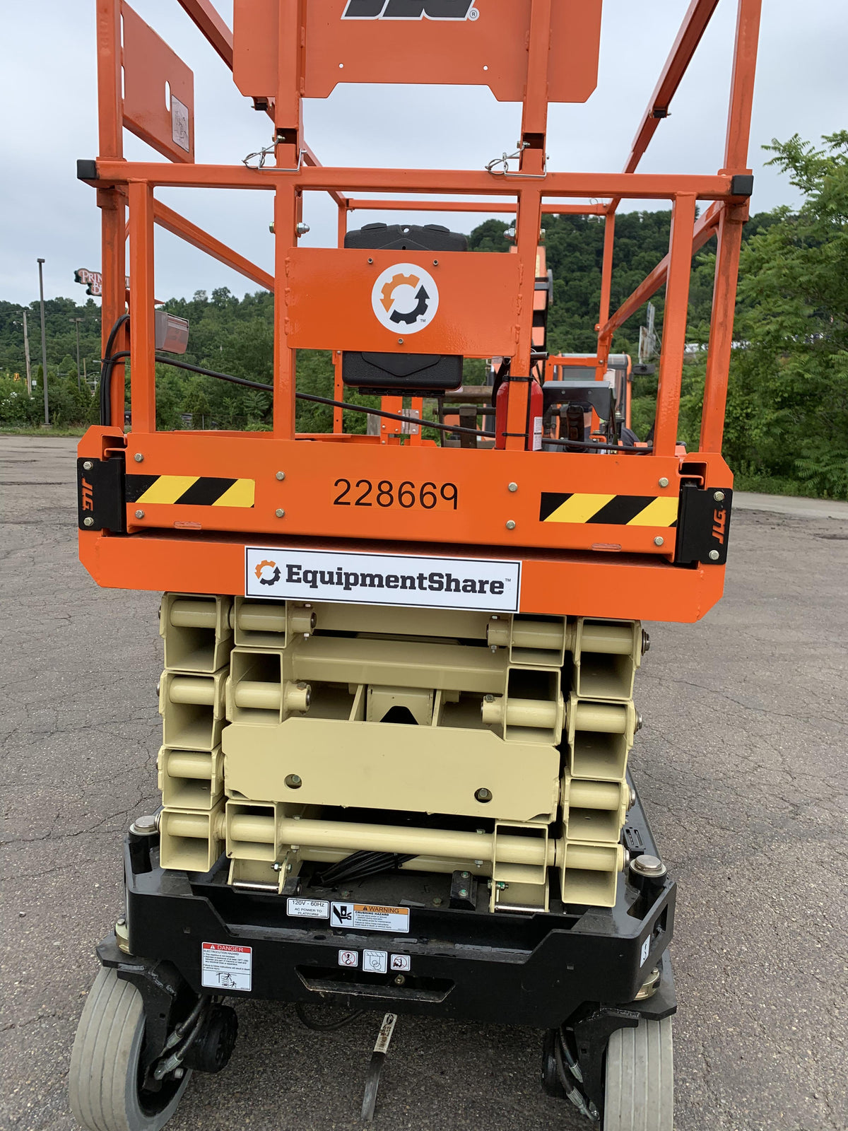 2022 JLG R3246