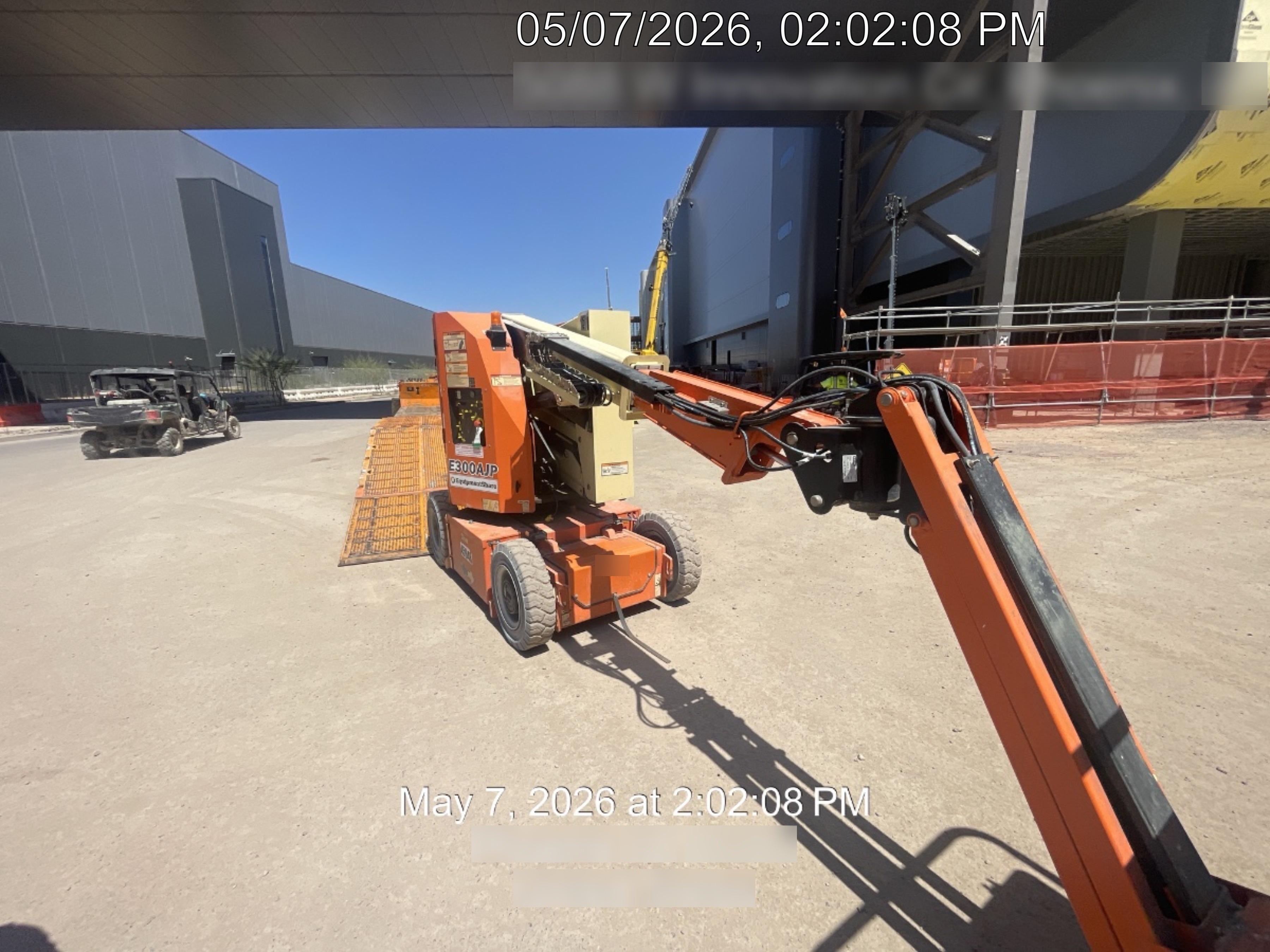 2019 JLG E300AJP
