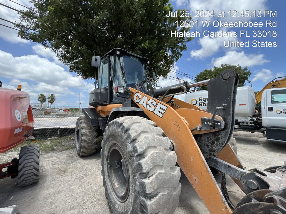 2018 Case 721G CLOSED CAB, 1 FUNCTION, JRB 416 STYLE HYD COUPLER