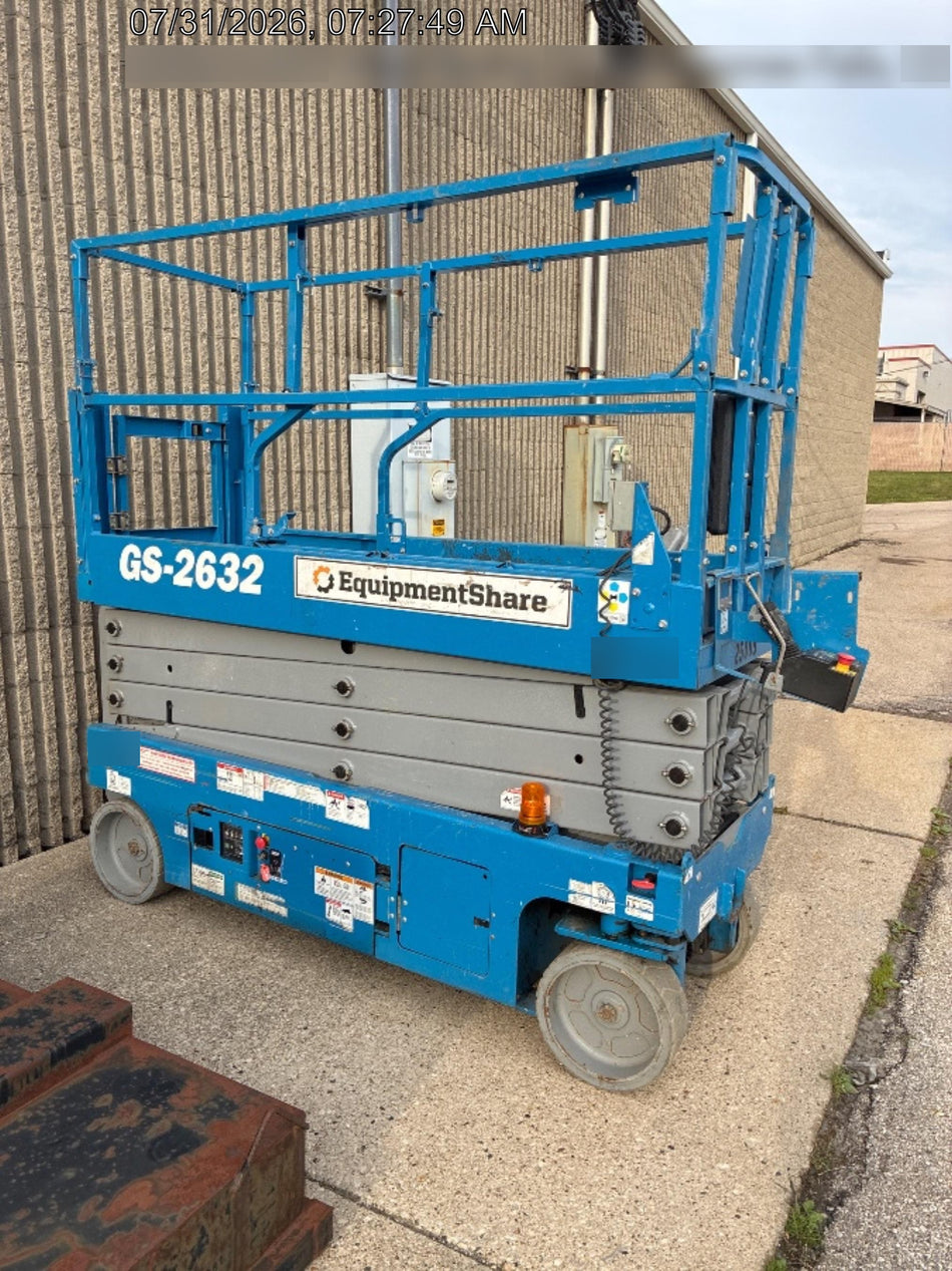 2019 Genie GS-2632 Genie GS-2632 Folding Rails, Swing Gate, EE Rated