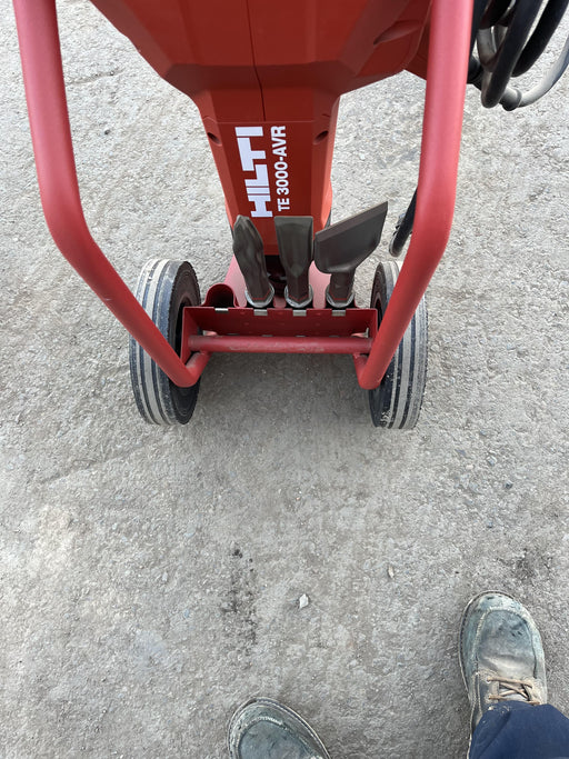 2023 HILTI TE 3000-AVR