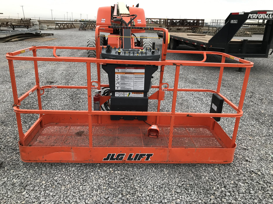 2019 JLG 660SJ