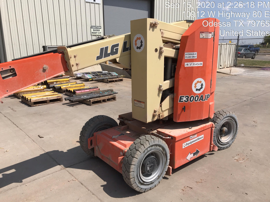 2019 JLG E300AJP
