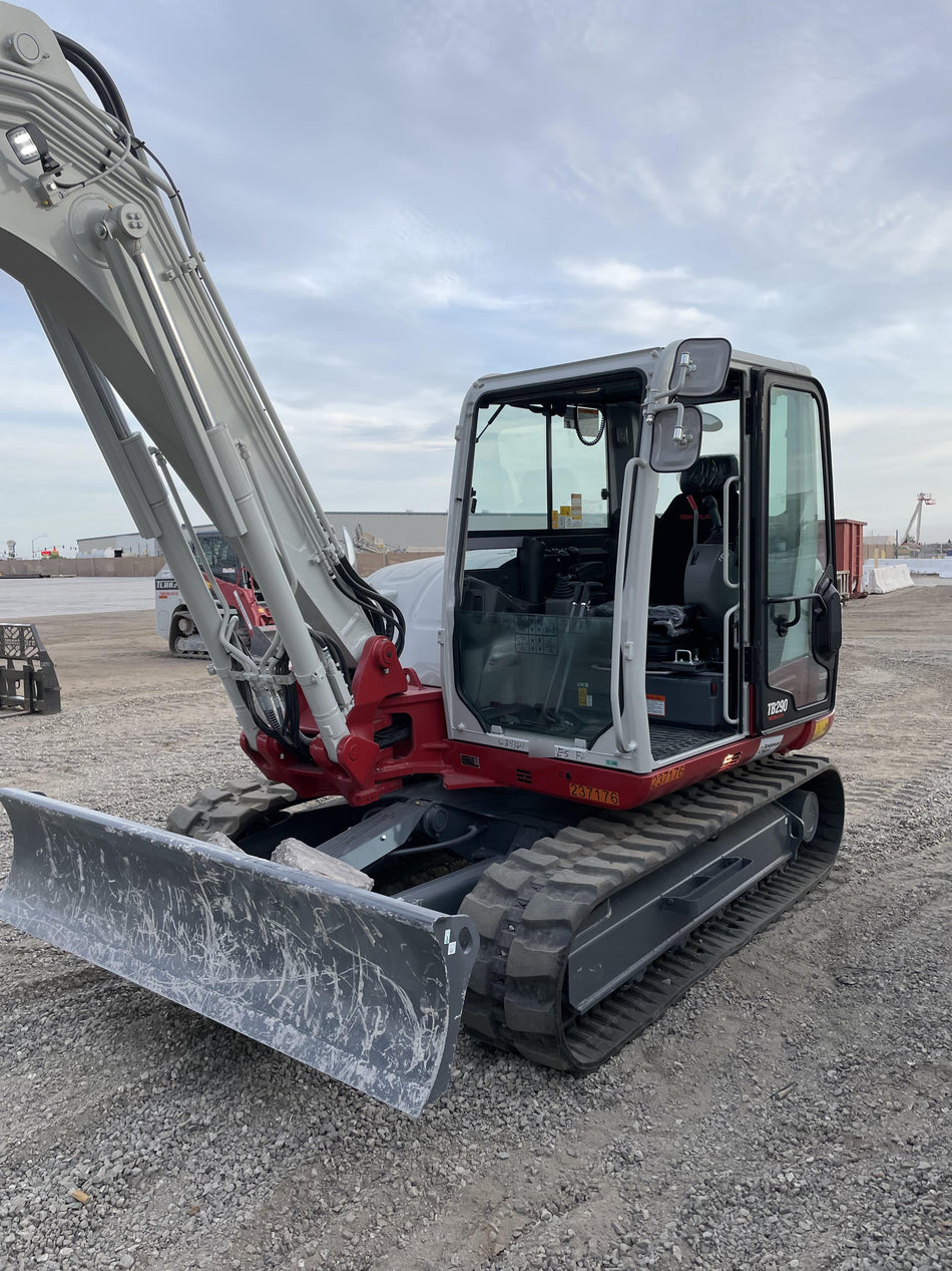 2022 TAKEUCHI TB290-CR