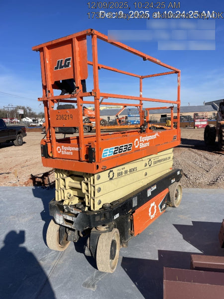 2022 JLG ES2632