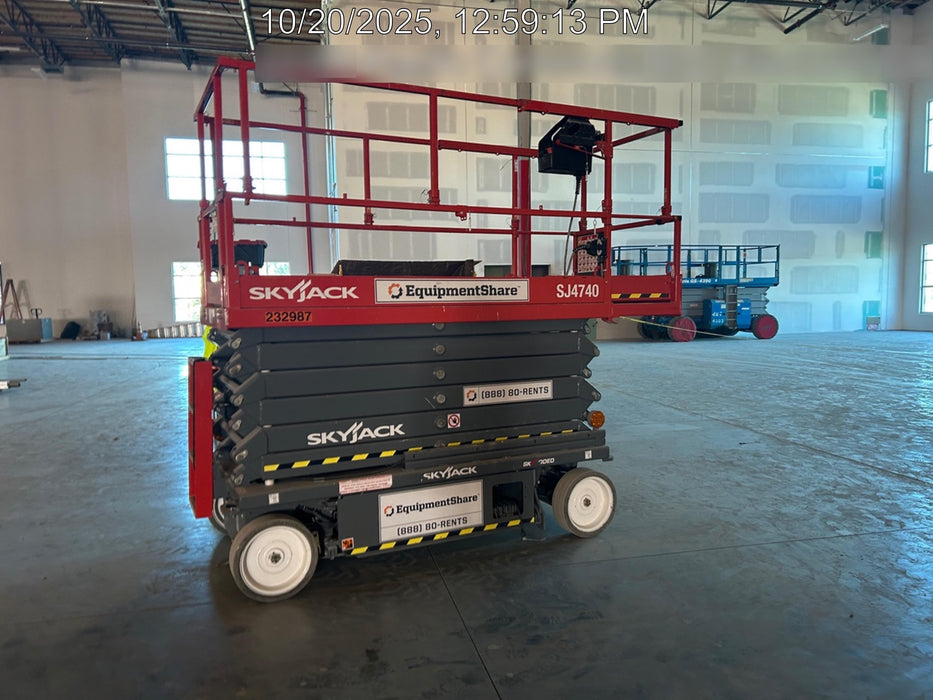 2022 SKYJACK SJ4740