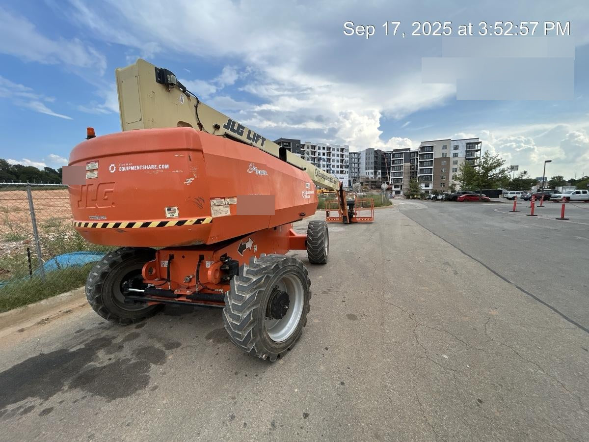 2022 JLG 860SJ