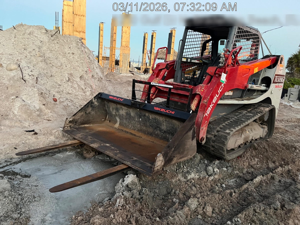 2025 TAKEUCHI 80" Smooth Bucket - Takeuchi