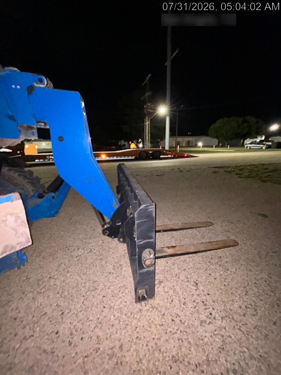 2017 Genie GTH-1056 Genie GTH1056, Solid Tires, 60" carriage, Light Kit, Open ROPS