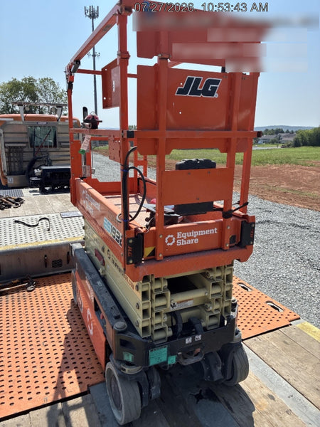 2022 JLG ES1932