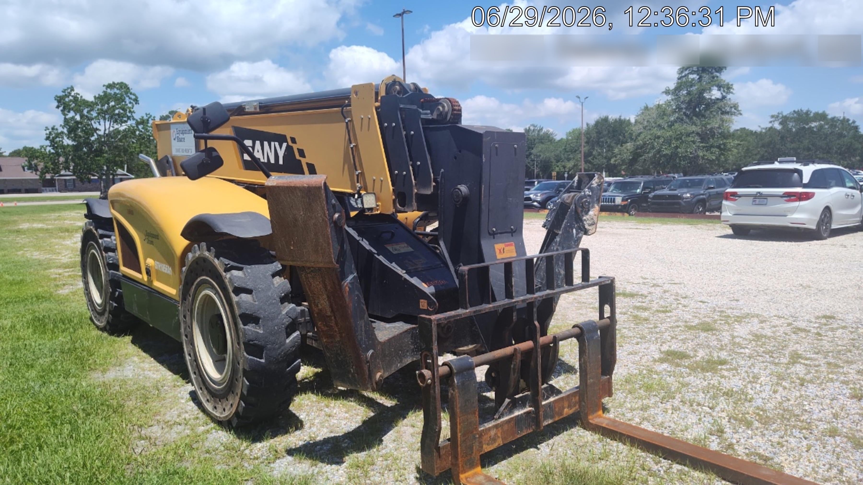 2021 SANY STH1056