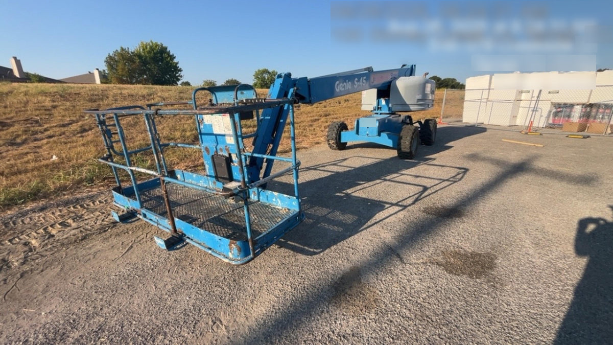 2016 GENIE S-45