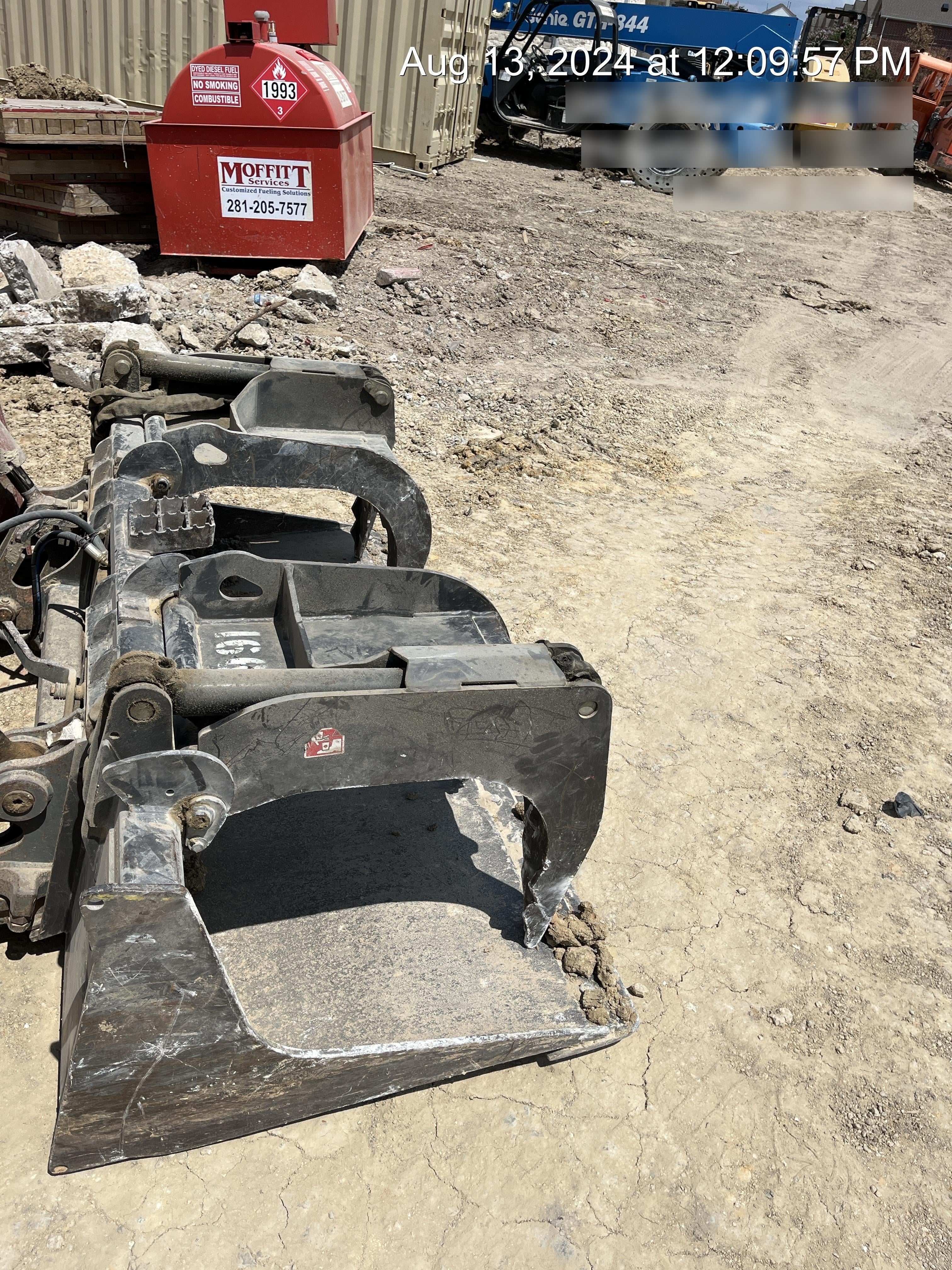 2018 PALADIN 76" Scrap Grapple Bucket - Paladin