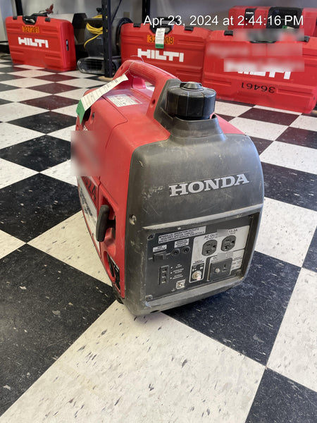 2013 HONDA EU2000i