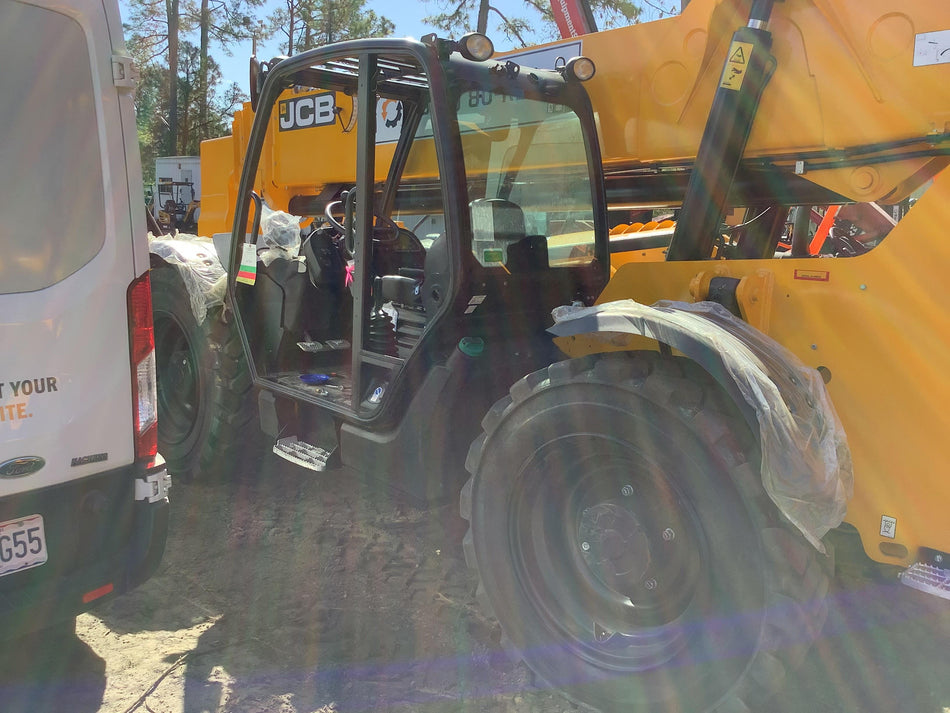 2021 JCB 512-56