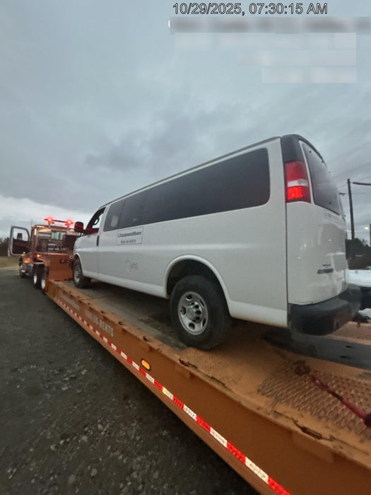 2023 CHEVROLET Express Van - Rental