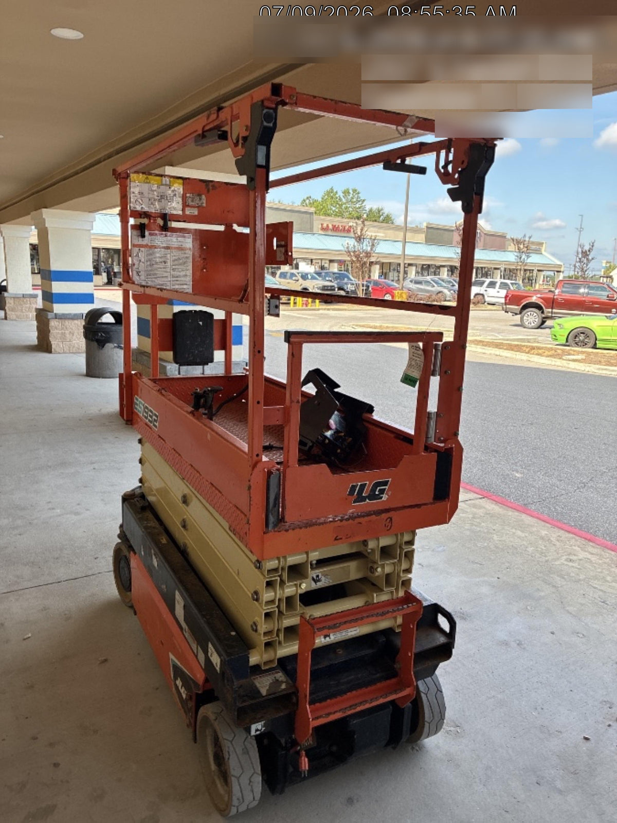 2022 JLG ES1932