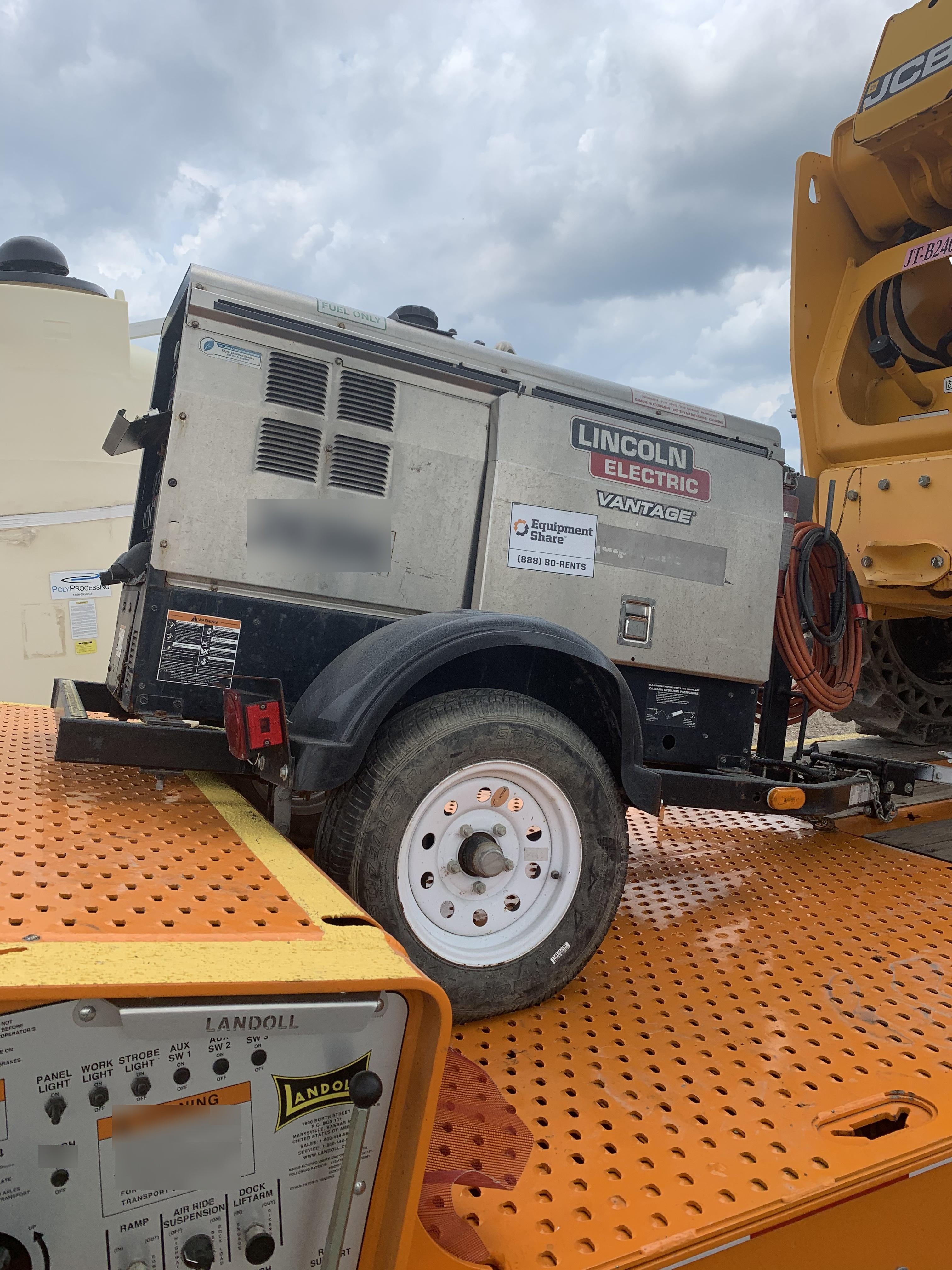 2019 Lincoln Electric Vantage 322 Lincoln Vantage 322 Welder w/Trailer, Light Kit, Cable Rack
