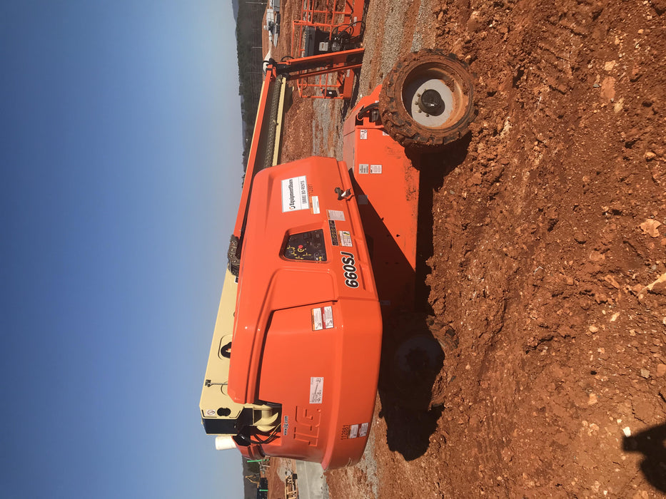 2020 JLG 660SJ