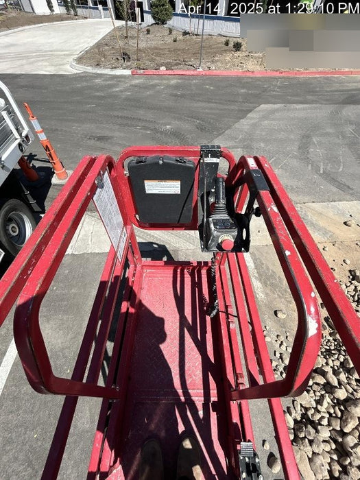 2020 MEC 1330SE Solid NM Tires, Steel Swing out Doors, LCS, Beacon, 900W Invertor