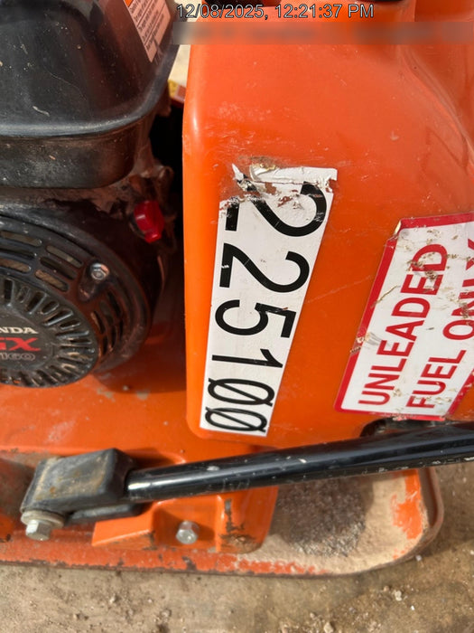 2022 Multiquip MVC88VTHW Plate Compactor, 20", w/Water Tank, Honda GX160