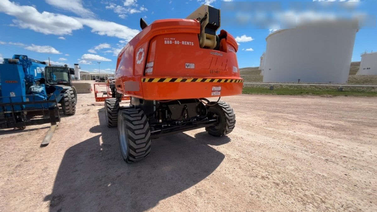 2025 JLG 660SJ