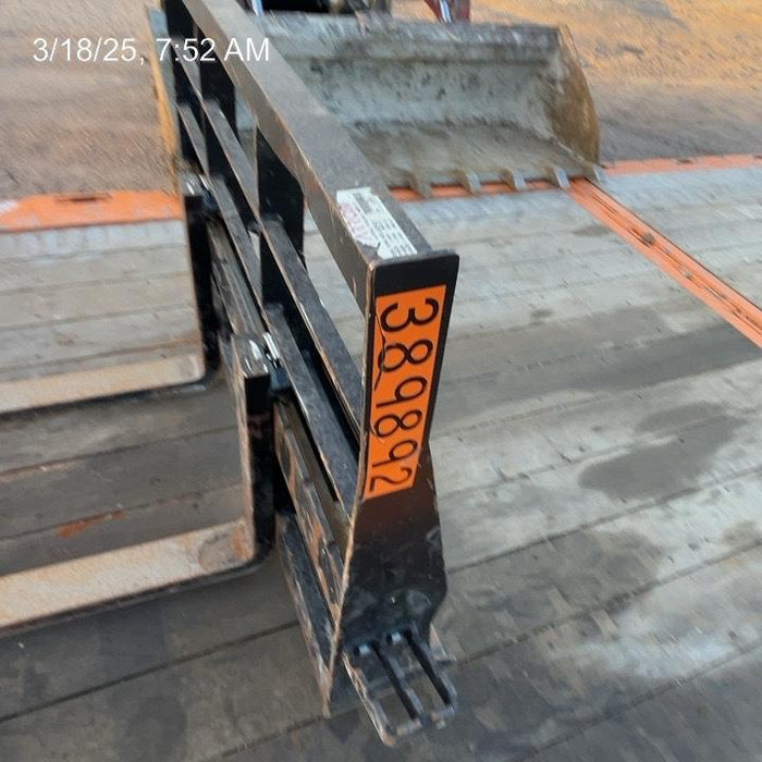 2024 ARROW MATERIAL HANDLING 48" Pallet Forks - Arrow