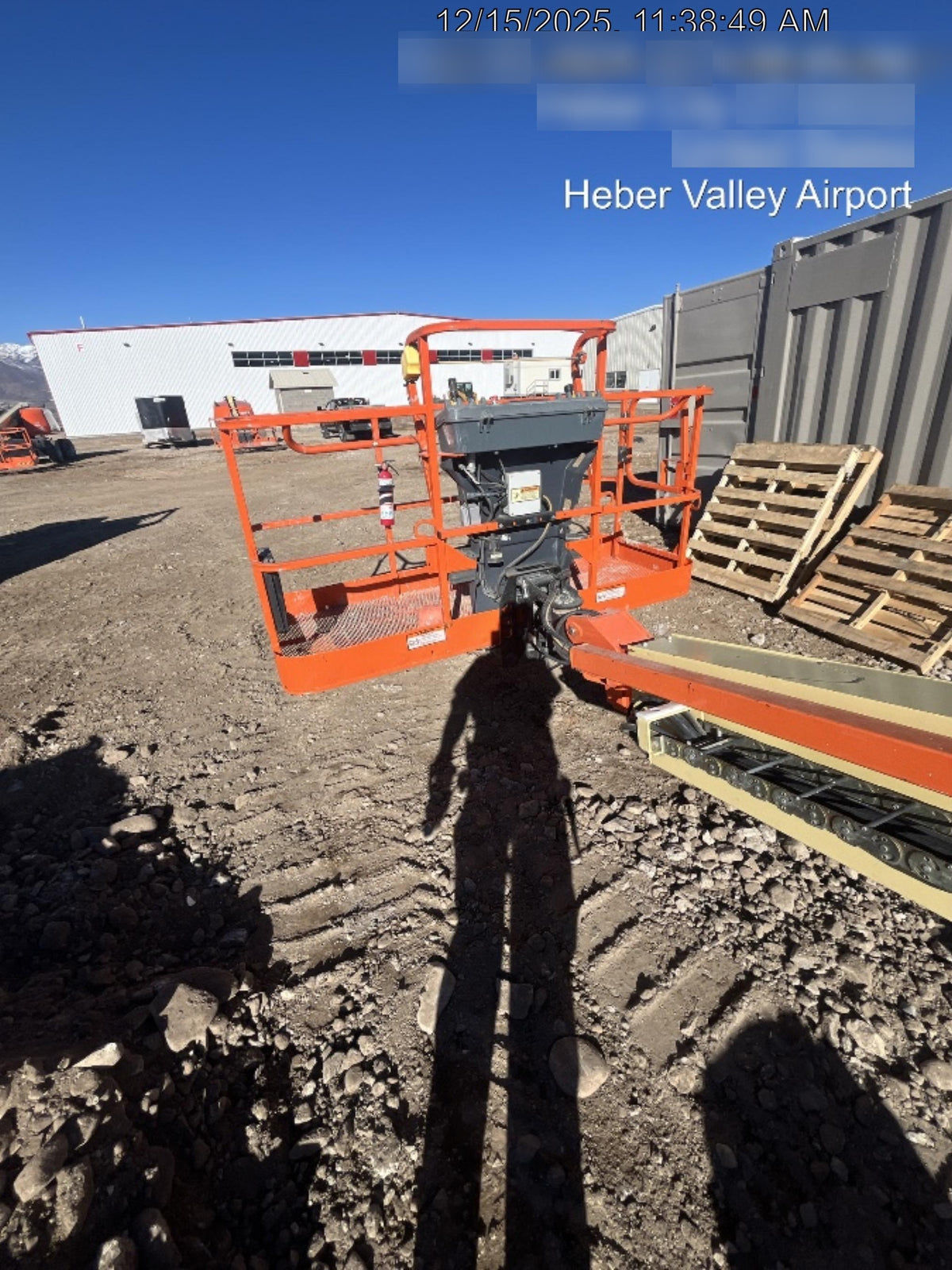2021 JLG 400S