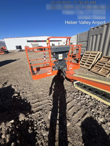 2021 JLG 400S