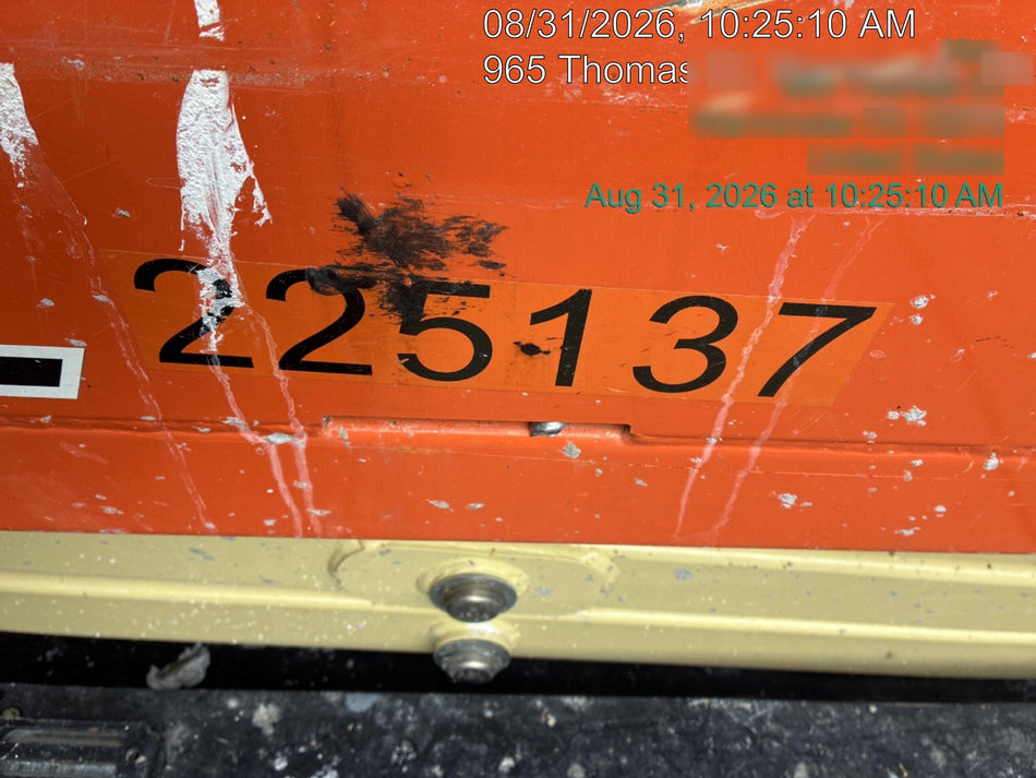 2022 JLG ES1330L
