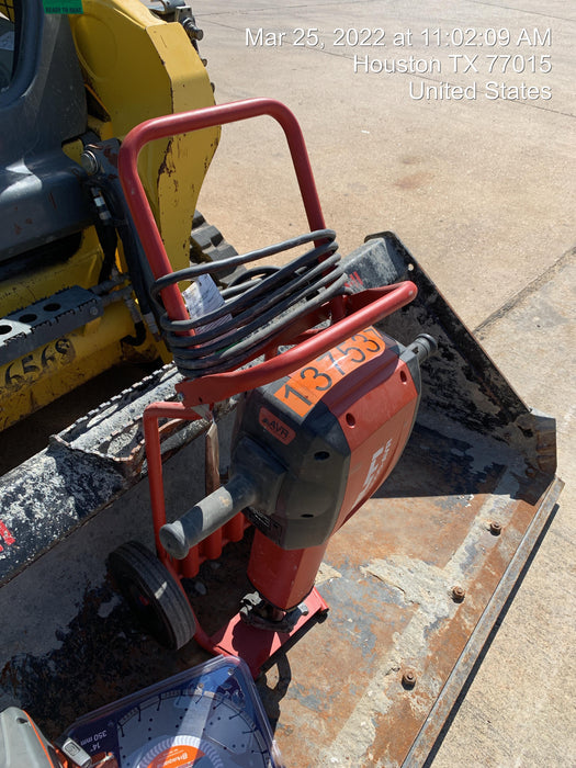 2021 HILTI TE 3000-AVR